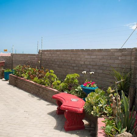Tina'S Bed And Breakfast Swakopmund Exterior photo